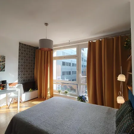 Prestige Centrum شقة